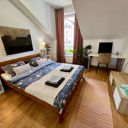 Artystyczna Przestrzen Z Widokiem Na Jeziora Appartamento