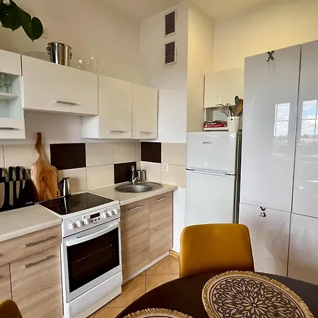 Artystyczna Przestrzen Z Widokiem Na Jeziora אילאווה