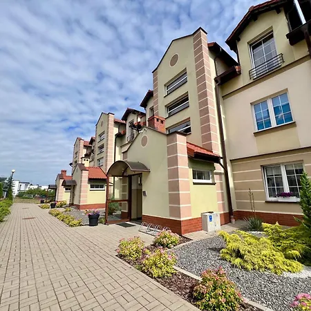 דירה Artystyczna Przestrzen Z Widokiem Na Jeziora אילאווה