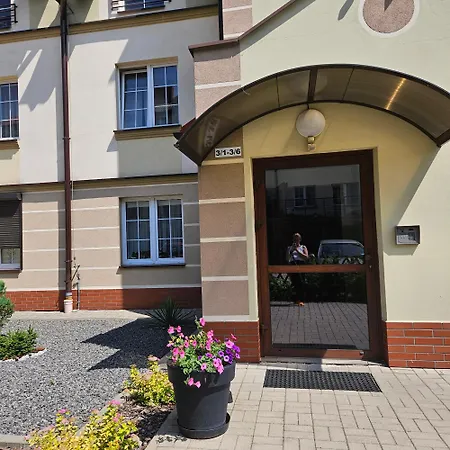 Artystyczna Przestrzen Z Widokiem Na Jeziora