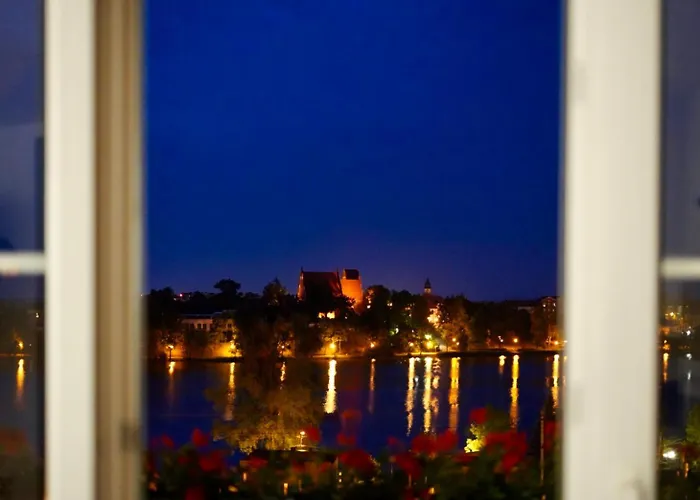 Artystyczna Przestrzen Z Widokiem Na Jeziora דירה אילאווה