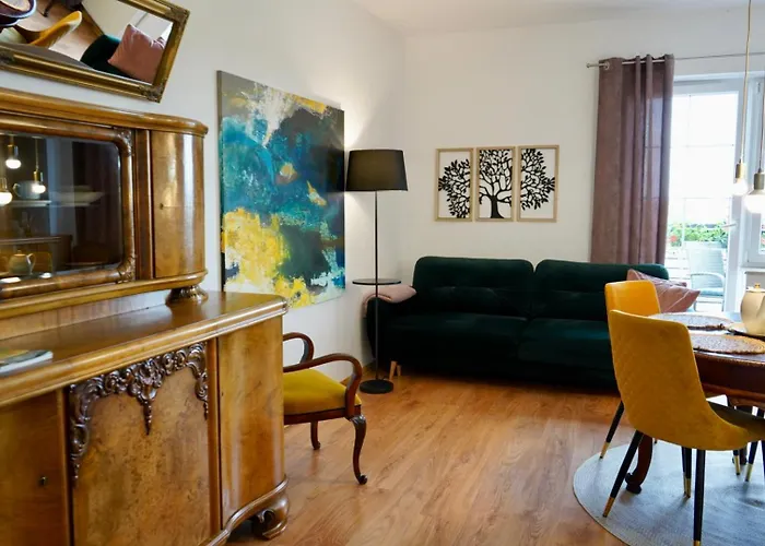 Artystyczna Przestrzen Z Widokiem Na Jeziora