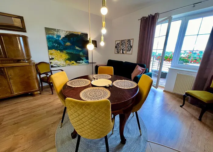 Artystyczna Przestrzen Z Widokiem Na Jeziora * אילאווה